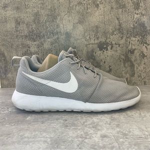 Nike Roshe Run Sneakers Mens sz 12
